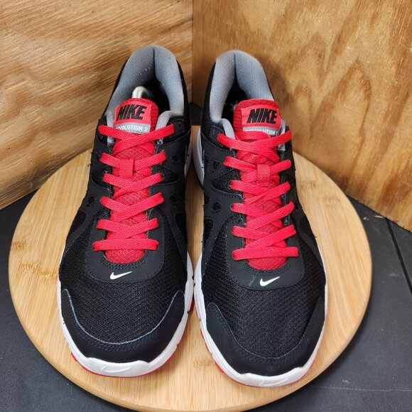 Nike Revolution 2
